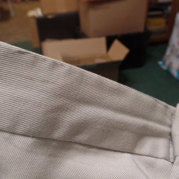 Alexander Julian COLOURS Men's Tan Front Pleat and Cuffs Dress Pants, 40x30 - Picture 6 of 6